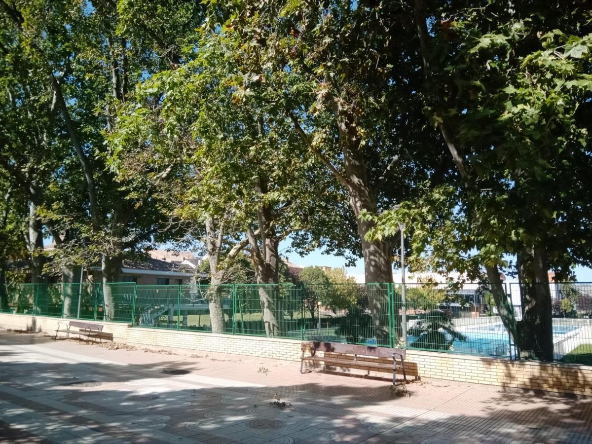 Casa Rural La Pinta- Sendaviva Y Bardenas Villafranca Luaran gambar